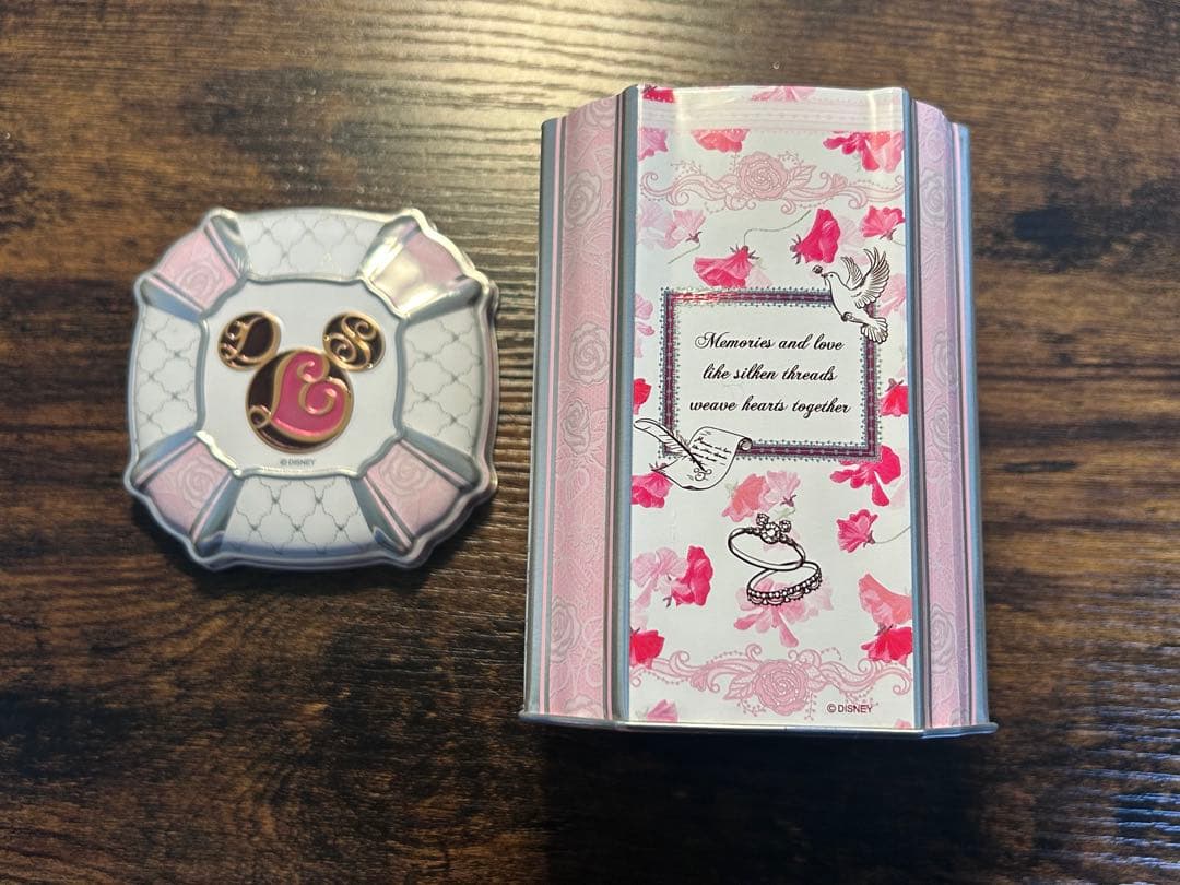 東京ディズニーリゾート バレンタイン お菓子缶 中身なし　他